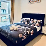 Comfort Room In A Townhouse Near Birmigham Centre