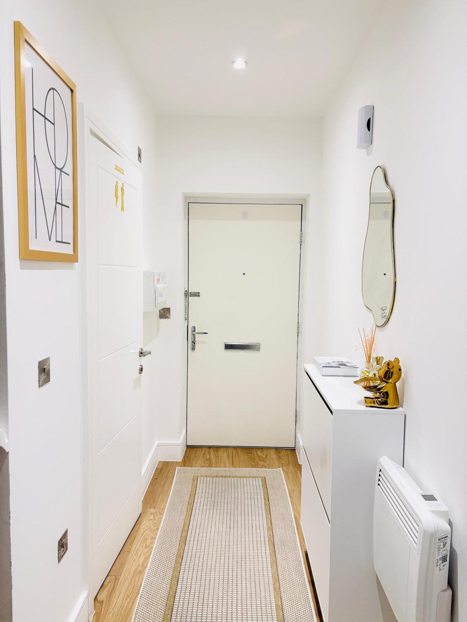 Comfort In A Townhouse Near Birmigham Centre Homestay *