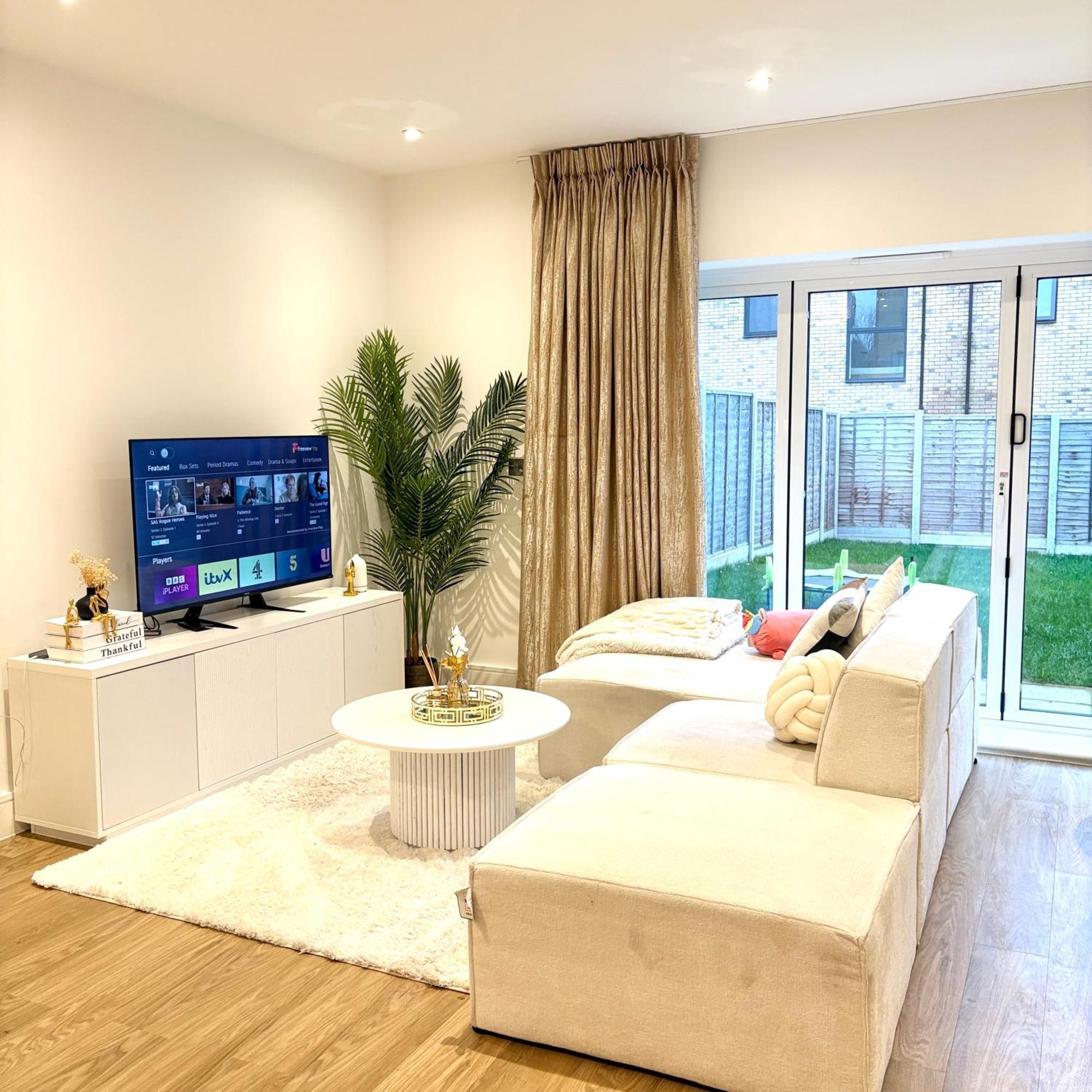 Comfort In A Townhouse Near Birmigham Centre Homestay Birmingham